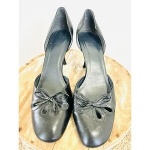 Stuart Weitzman Women's Black Suede Point Toe  Bowtie 3 " Heals Size 9.5 Pin Up‎